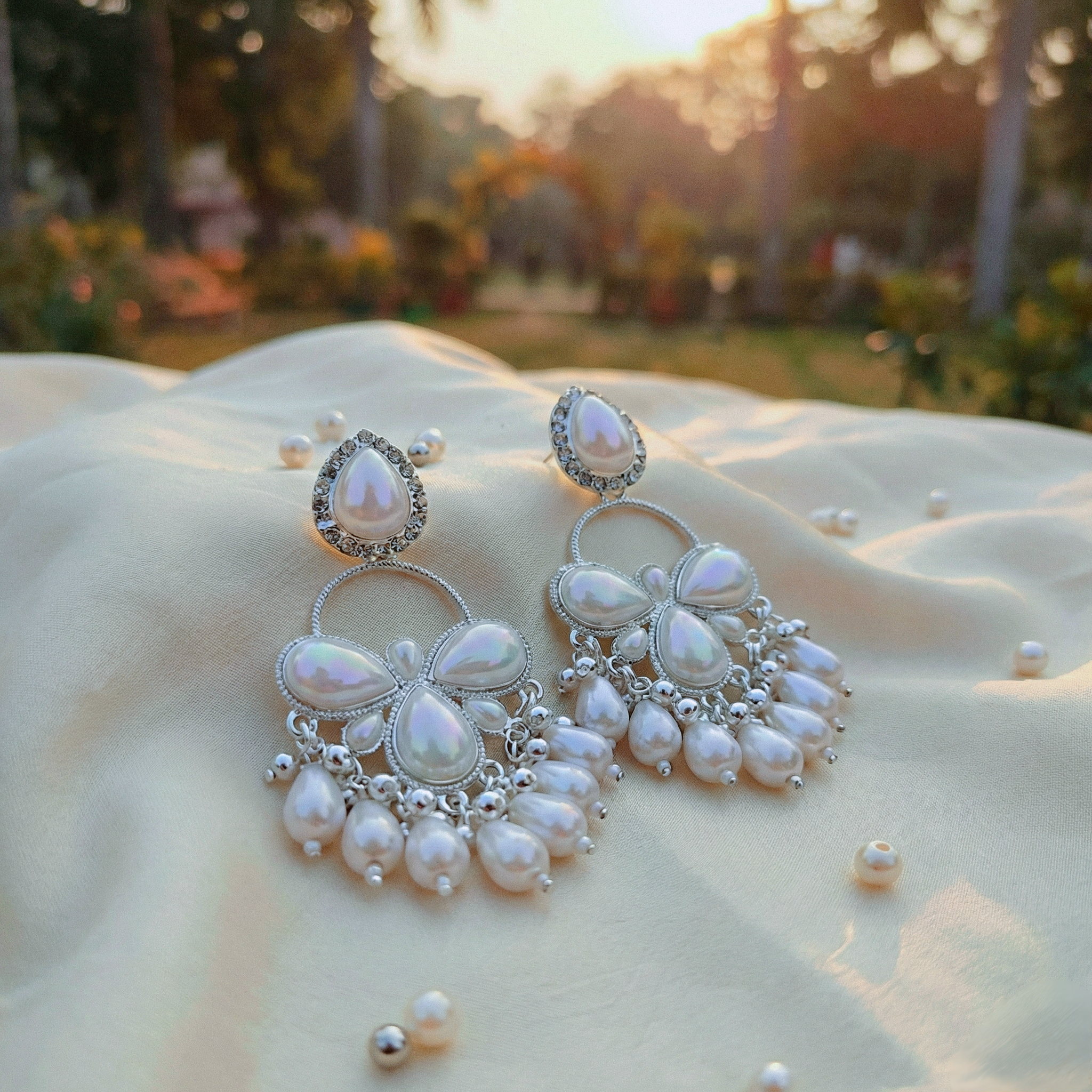 πΈ Traditional Indian Pearl Jhumka-Style Chandelier Earrings πΈ - Image 4